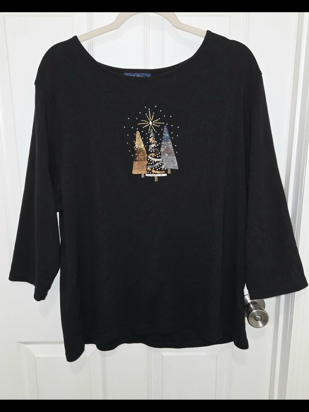 Karen Scott Woman Black Christmas Tree Embellished 3/4 Sleeve Top Plus Size 2X.